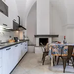 Bovio28 - Nel Centro Del Salento Vakantiehuis *
