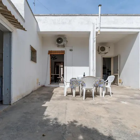 Bovio28 - Nel Centro Del Salento 펜션 카르미아노